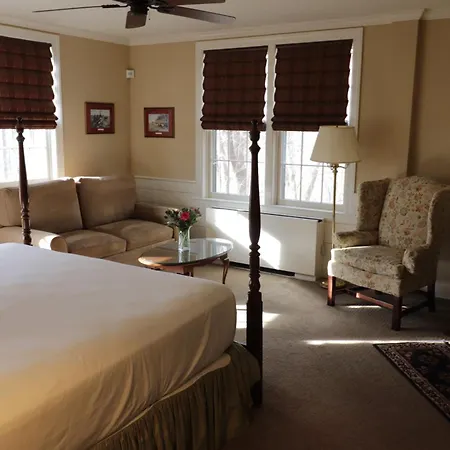 Swift House Inn-3